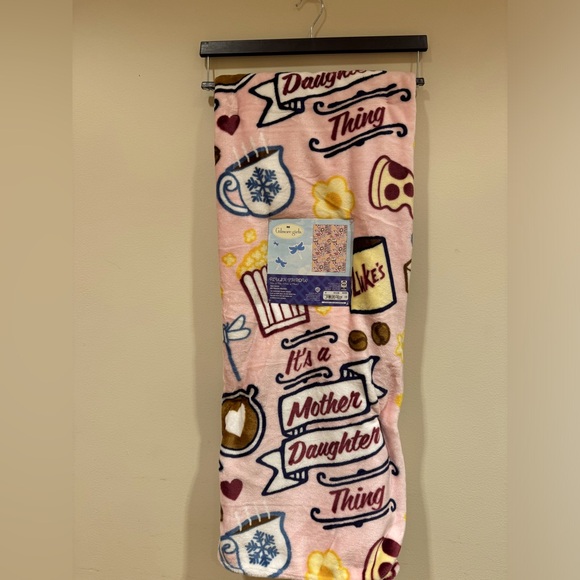 COPY - COPY - Gilmore Girls Pink Throw Blanket - Picture 1 of 3